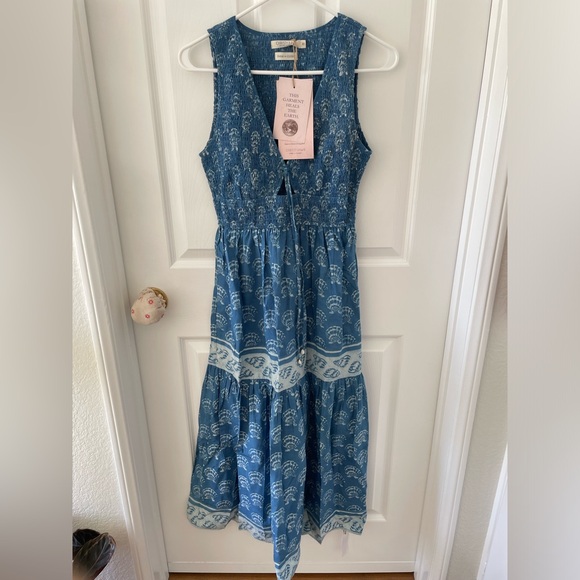 Mika Dress in Ocean Seashell - Picture 2 of 4